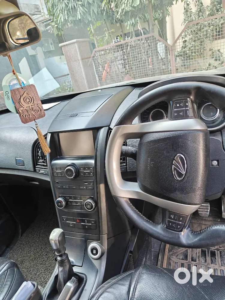 Xuv 500 W10 Top Model For Sale