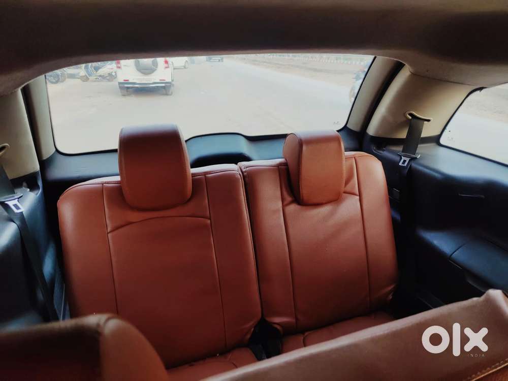 Tata Hexa 2.2 Xe 4x2 7 Str, 2018, Diesel