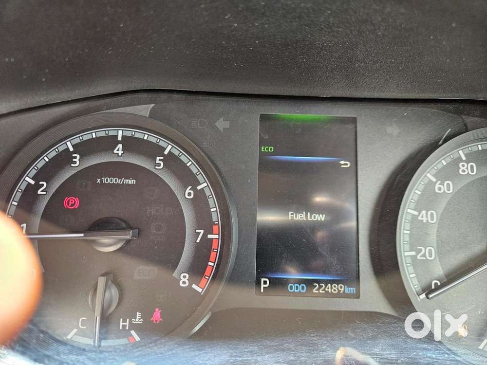 Toyota Innova Hycross 2023 Petrol 23400 Km Driven