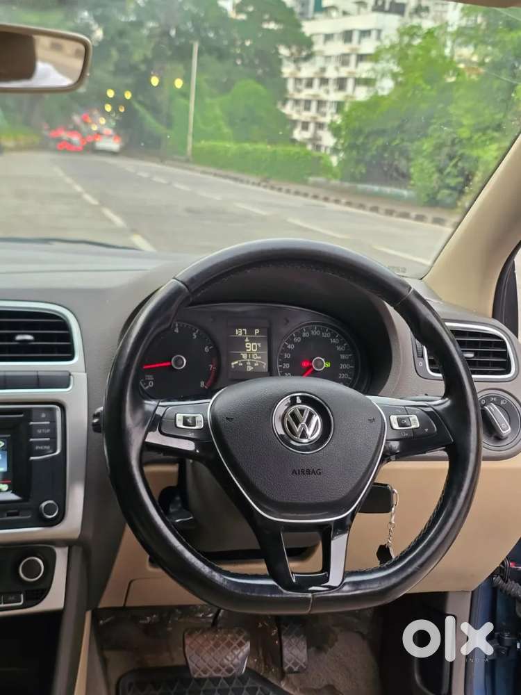 Volkswagen Vento 1.2 Highline Plus At 16 Alloy, 2017, Petrol