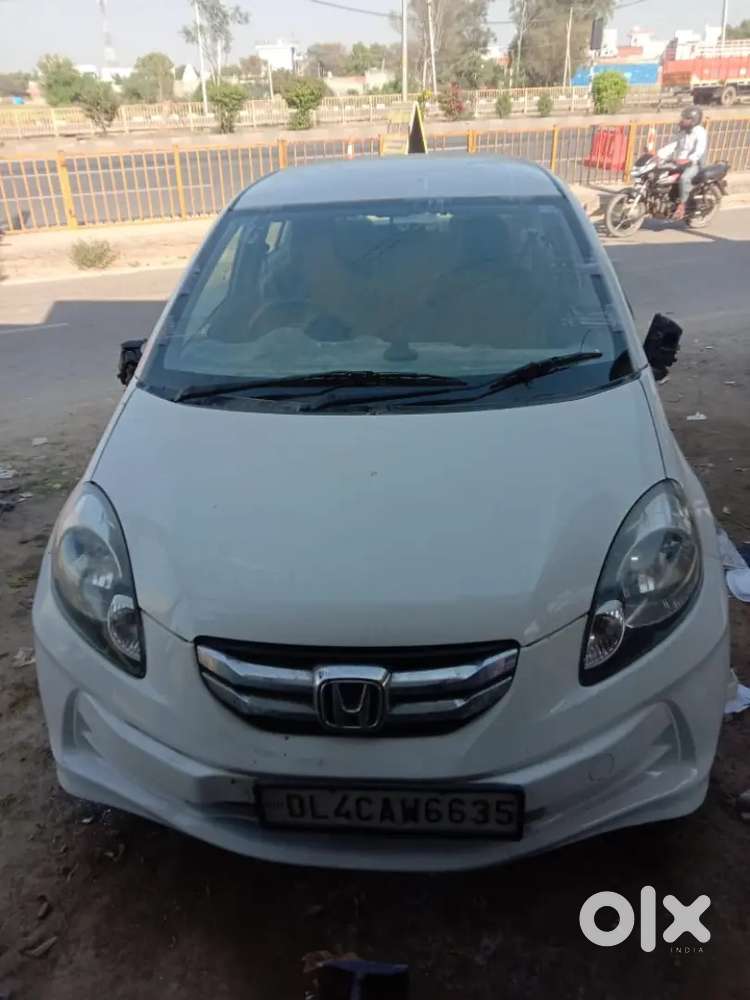 Honda Amaze 2015 Petrol Good Condition With Out Side Cng Dryogeshdagar