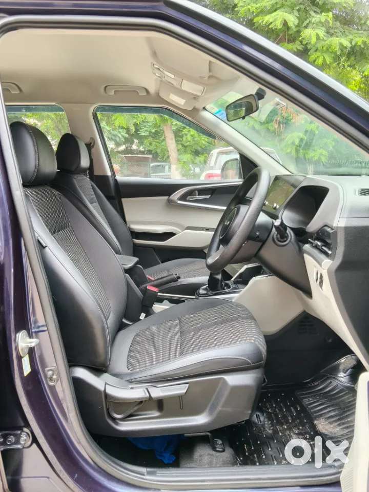 Kia Carens 1.4 Prestige 7 Str, 2022, Petrol