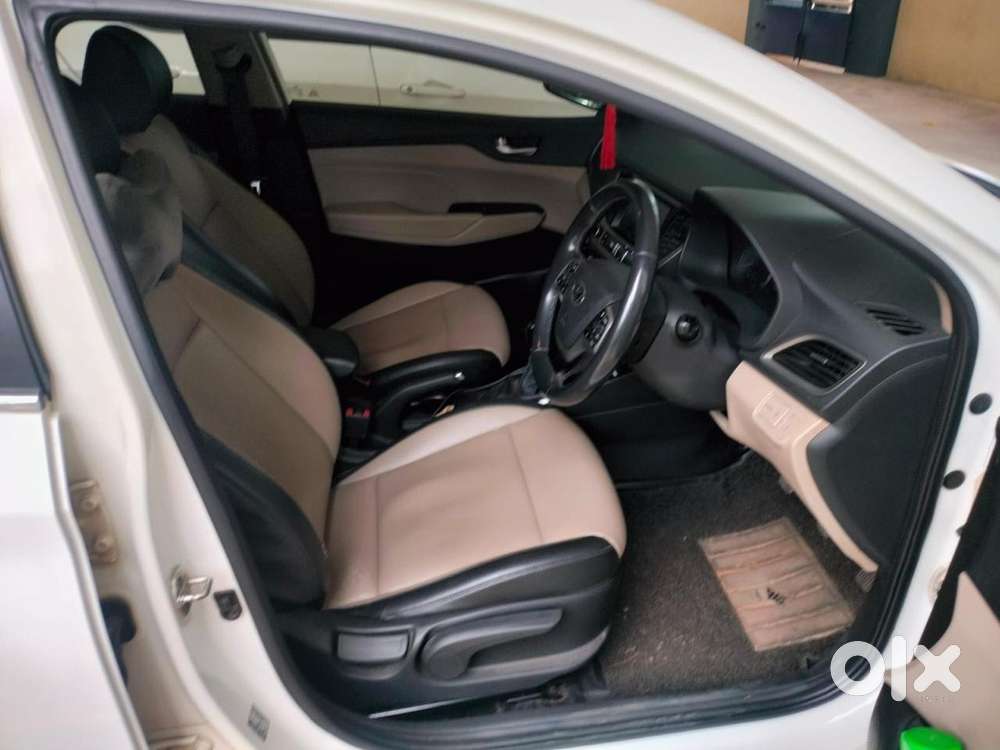 Hyundai Fluidic Verna 2047