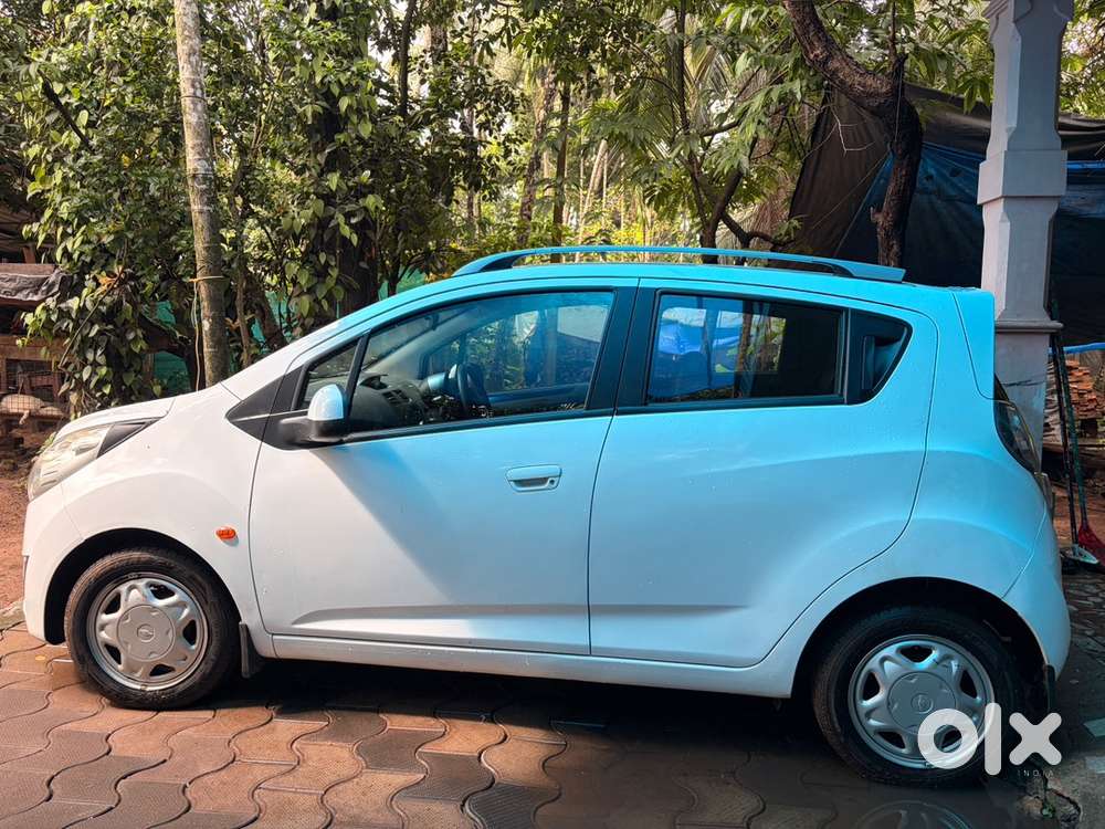 Chevrolet Beat Petrol 2012
