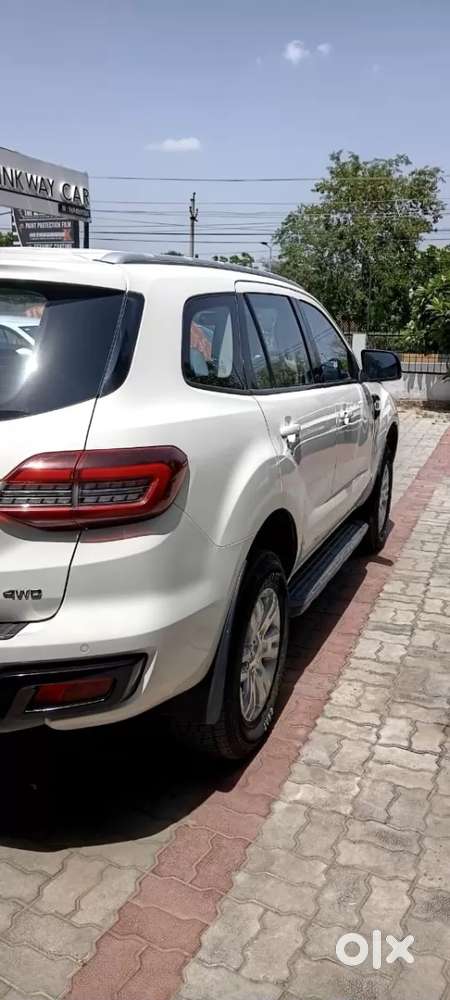 Ford Endeavour 3.2 Trend At 4x4, 2017, Diesel