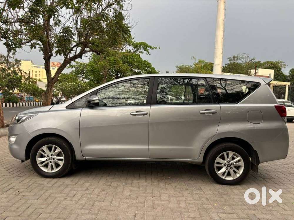 Toyota Innova Crysta 2.4 G Mt 8s, 2016, Diesel