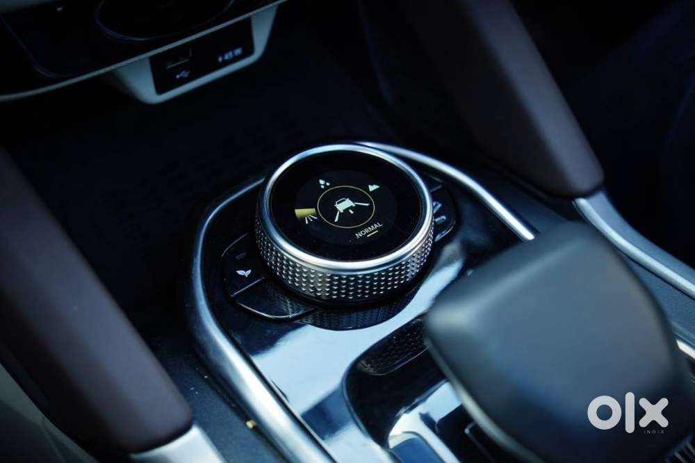 Tata Safari Accomplished X Plus 6 Str Dark Edition At, 2026, Diesel