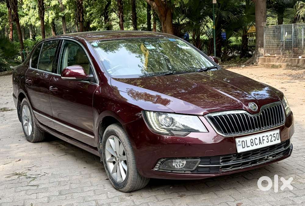 Skoda Superb Elegance 1.8 Tsi At, 2014, Petrol