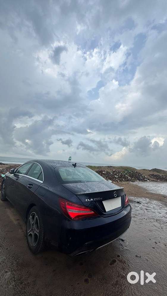 Mercedes-benz Luxury Car 2nd Owner 2019