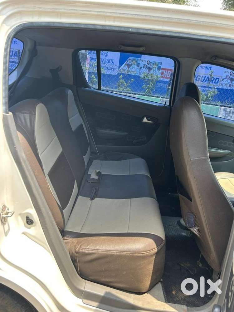 1st Owner Maruti Suzuki Alto 800 2013 Petrol Well Maintained