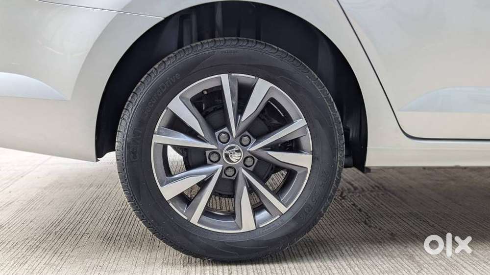 Skoda Slavia 1.5 Tsi Style Dsg, 2023, Petrol