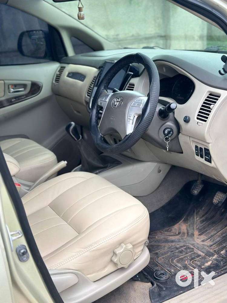 Toyota Innova 2.5 V 7 Str, 2013, Diesel