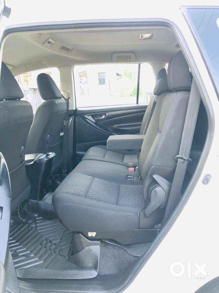 Toyota Innova Crysta [2020-ongoing] 2.4 Gx At 8 Str, 2021, Diesel