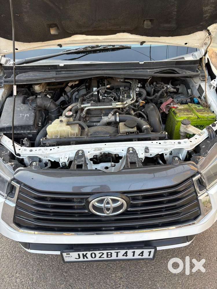 Toyota Innova Crysta 2017 Diesel Well Maintained