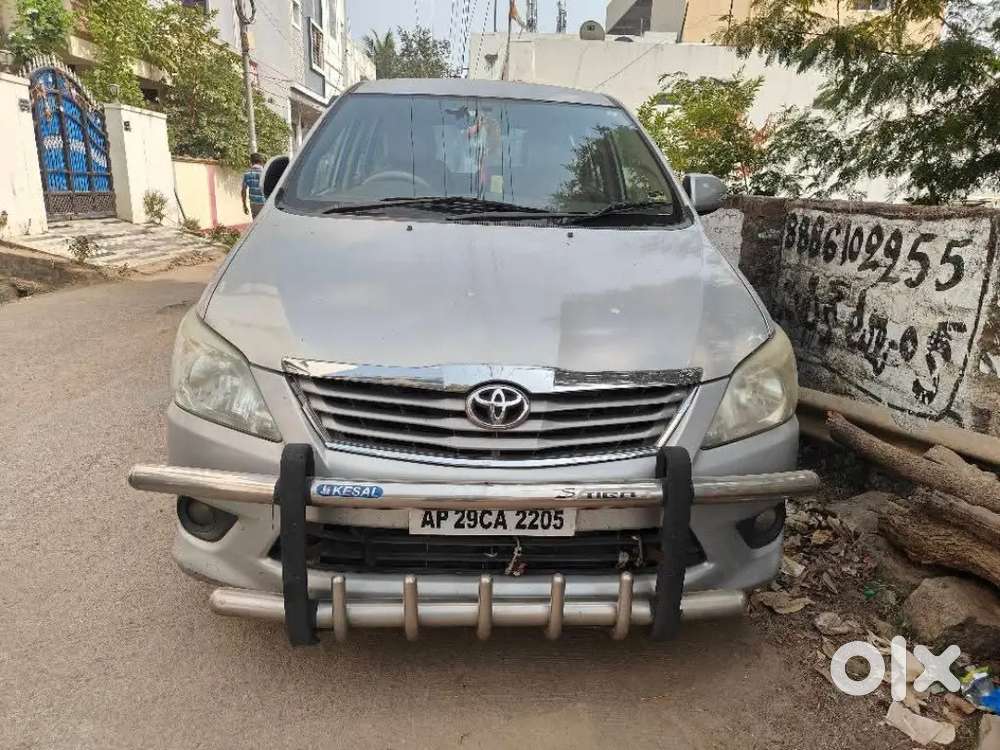 Toyota Innova 2013 Diesel Well Maintained