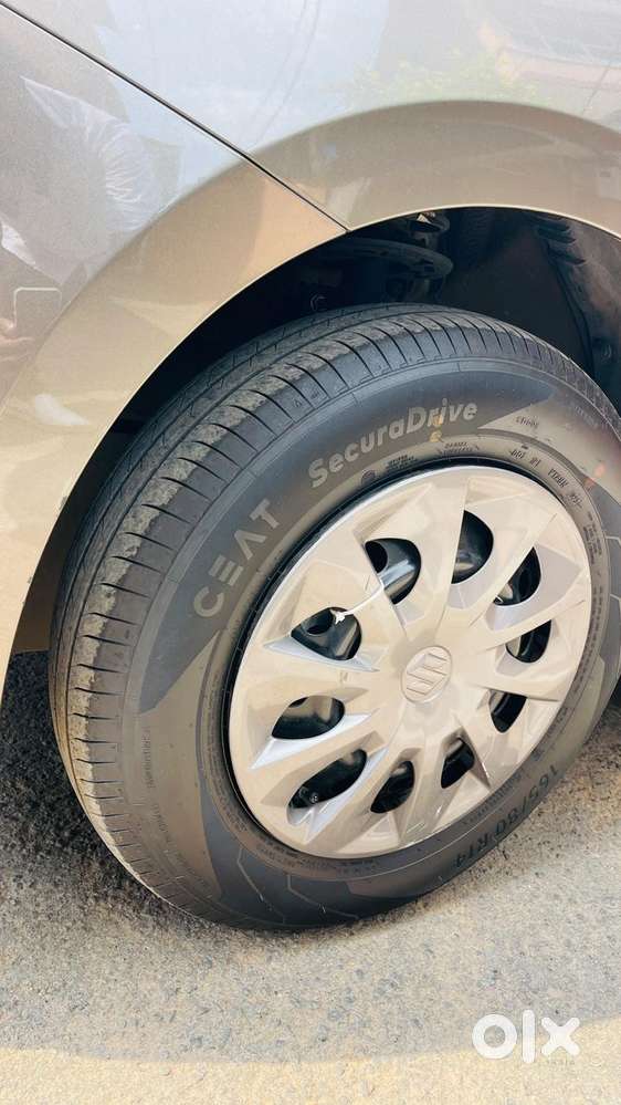 Maruti Suzuki Swift Dzire Vxi Optional, 2025, Petrol