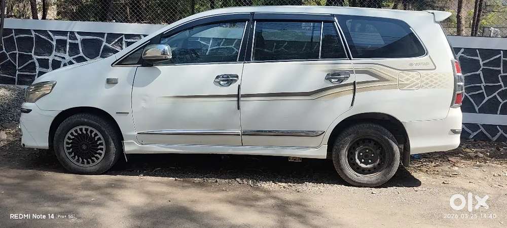 Toyota Innova Diesel 2012