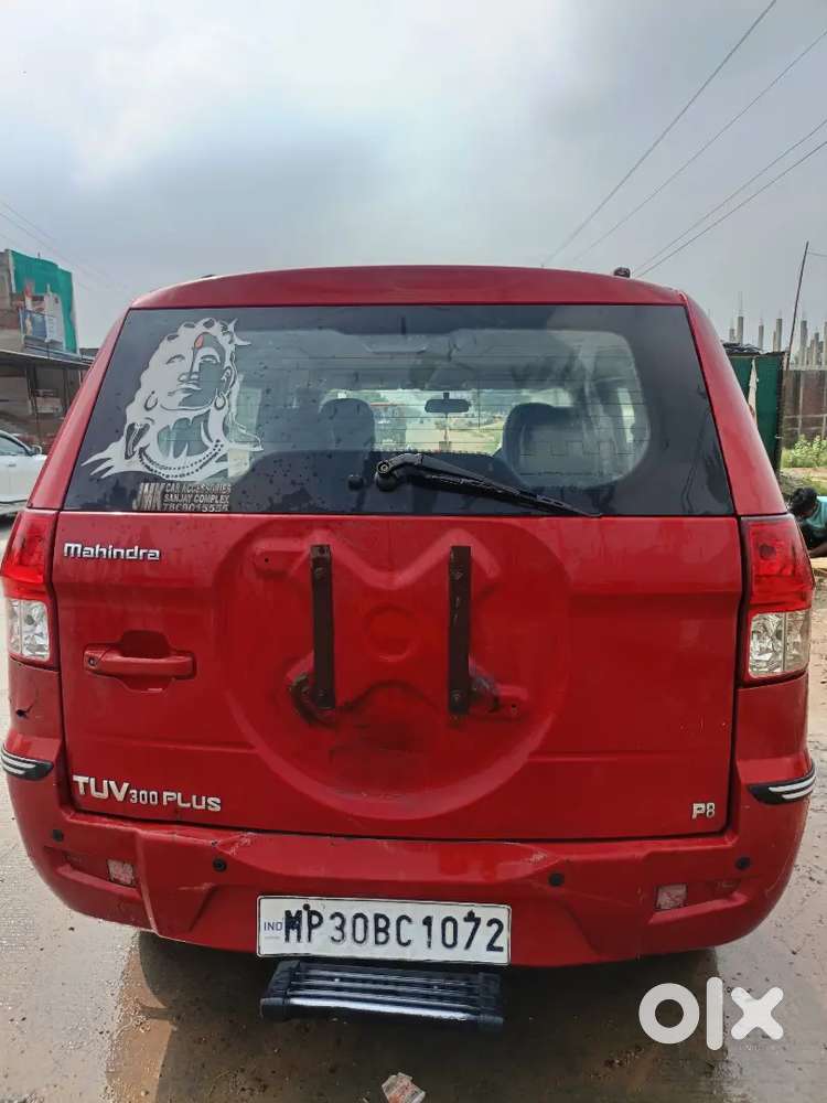 Mahindra Tuv 300 Plus 2019