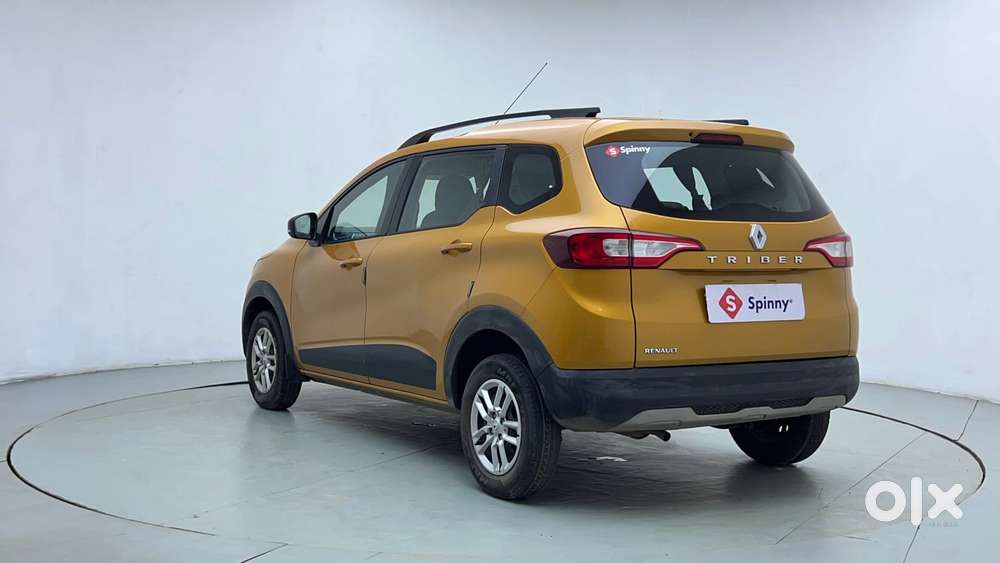Renault Triber Rxt Easy-r Amt, 2023, Petrol