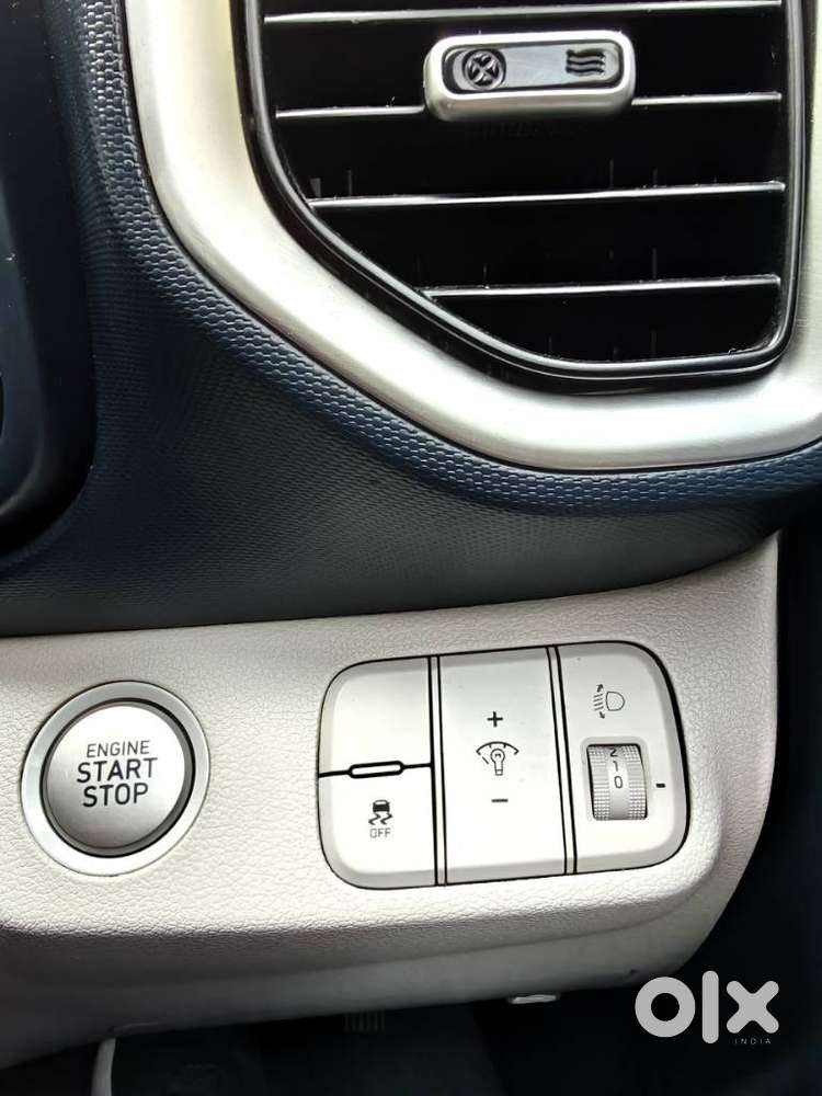 Hyundai Venue Sx Dual Tone Turbo, 2020, Petrol