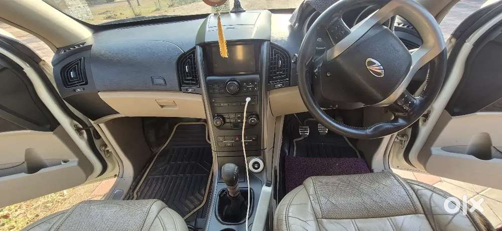 Xuv 500 W10 2015 Dec Exchange Also Availabel