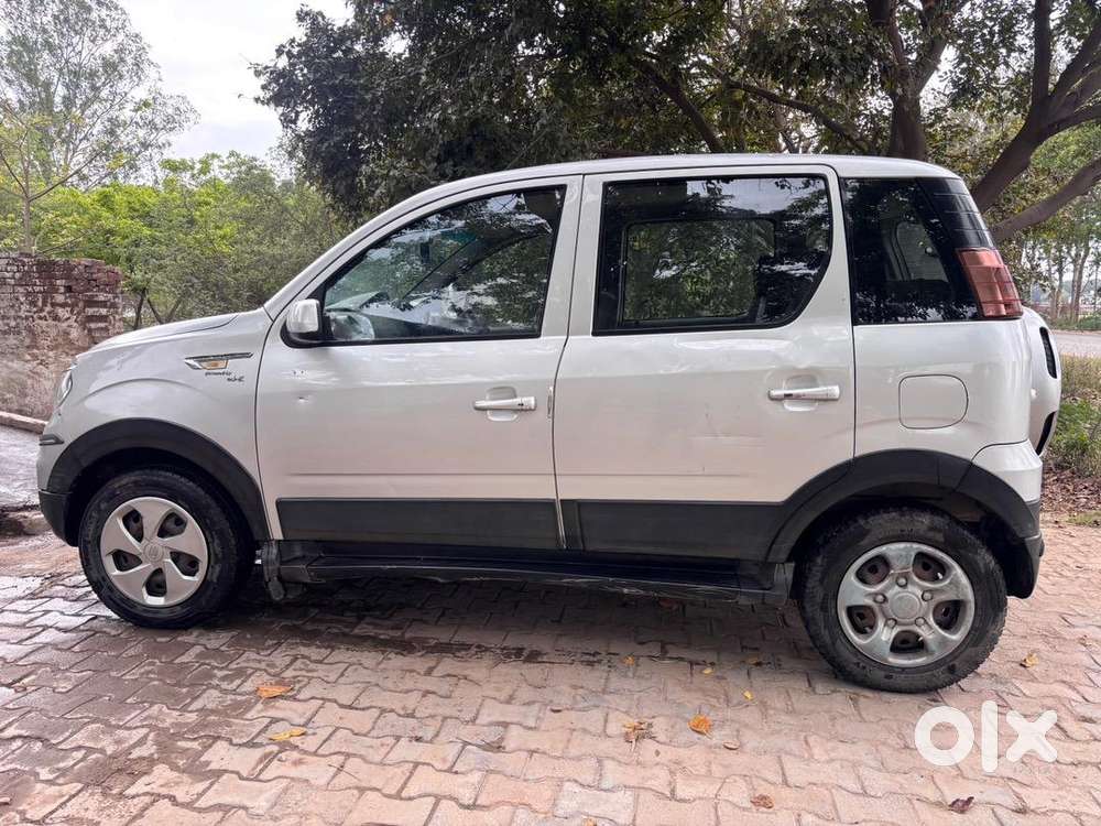 Mahindra Nuvo Sport 7 Seater Car Good Condition