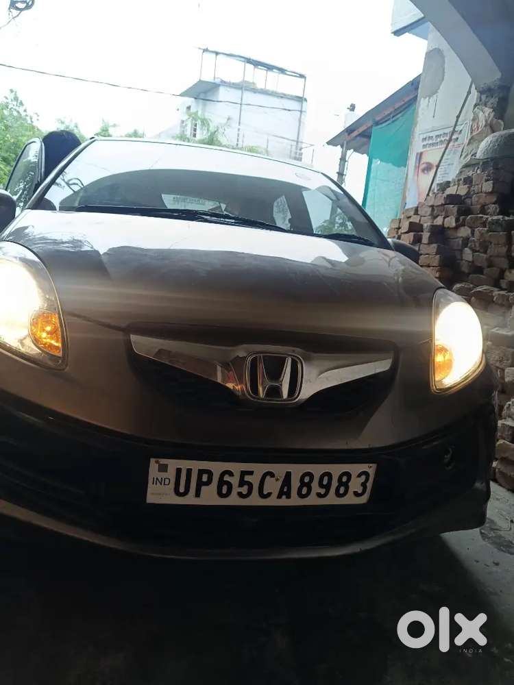 Honda Brio Mt Petrol 2015