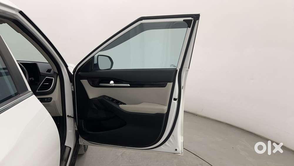 Kia Seltos Htx 1.5 Petrol Mt, 2022, Petrol