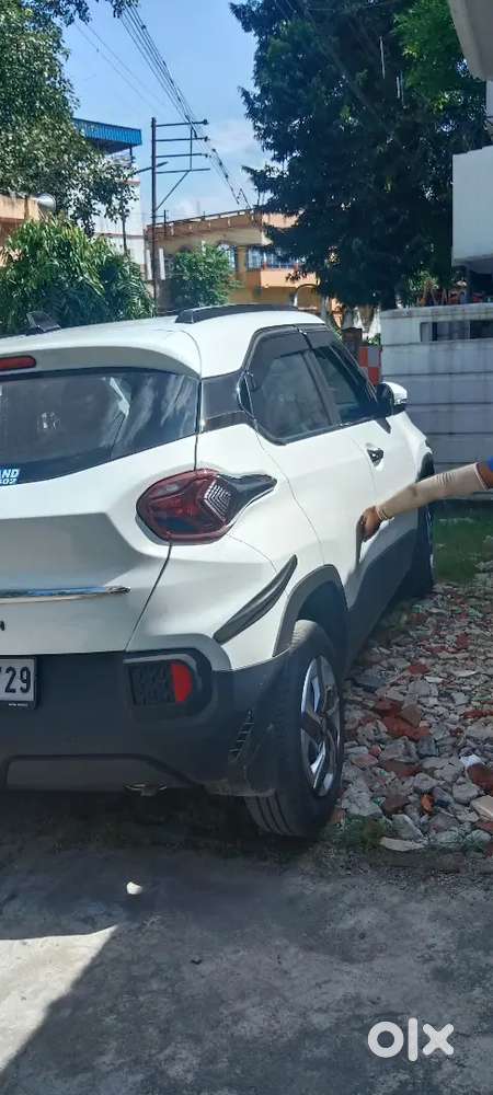 Tata Punch Adventure Plus Sanroof