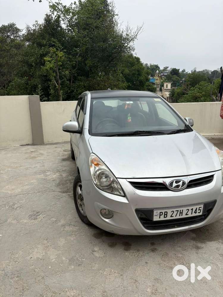 Hyundai I20 Top Model Diesel 2011  Well Maintained