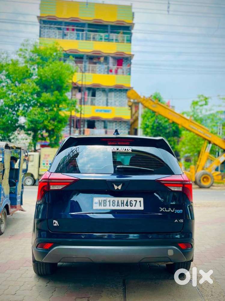 Mahindra Xuv700 2.0 Ax 5 Petrol Mt 7 Str, 2022, Petrol