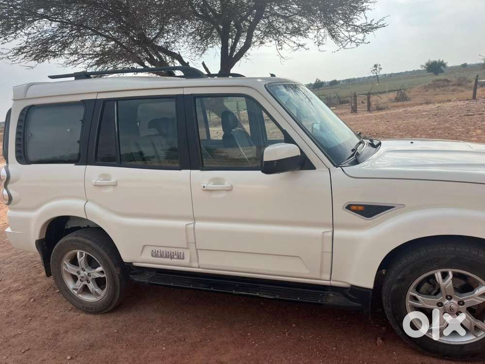 Mahindra Scorpio 2015 Diesel Well Maintained