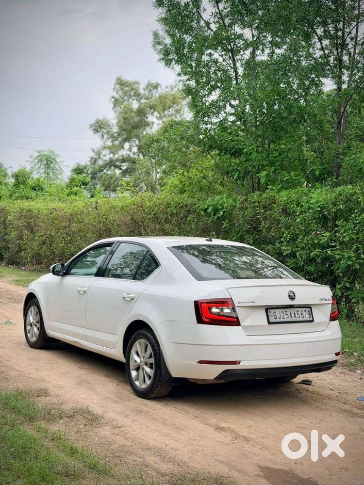 Skoda Octavia 2.0 L K Tsi At, 2019, Petrol