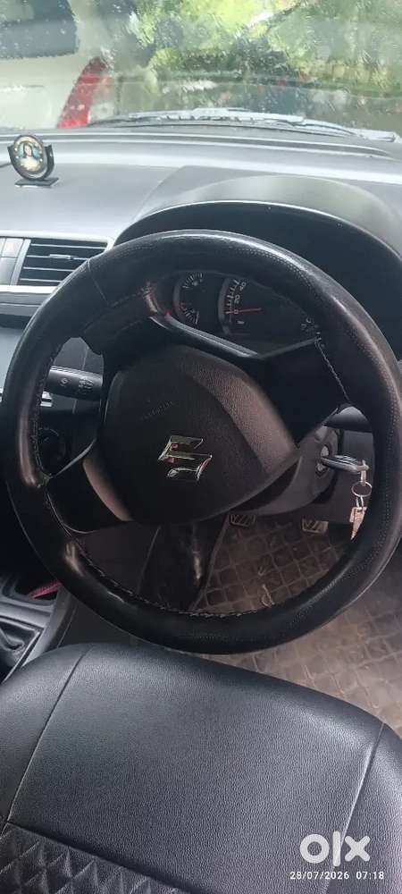 Maruti Suzuki Swift 2017 Lxi Petrol Manual