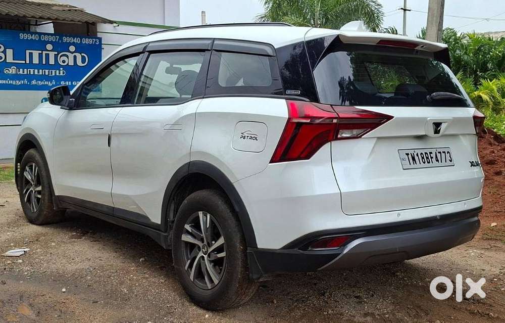 Mahindra Xuv700 2.0 Ax 5 Petrol Mt 7 Str, 2022, Petrol