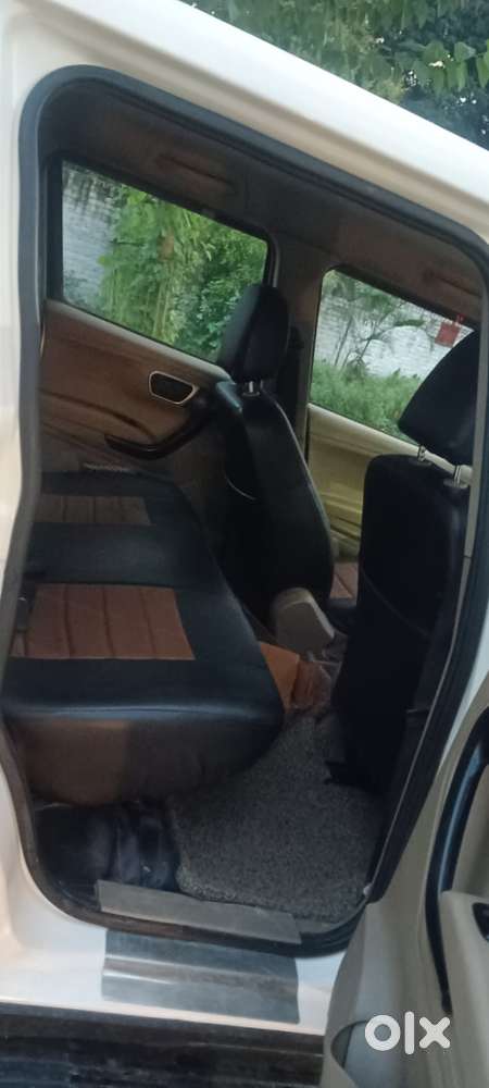 Mahindra Bolero Neo N8, 2022, Diesel
