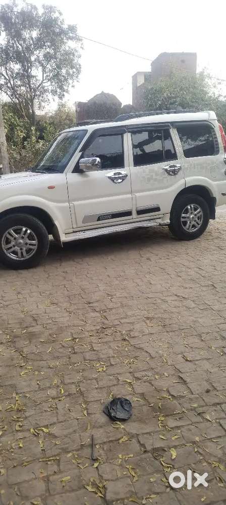 Mahindra Scorpio Vlx 2013 Diesel 15 Km Driven