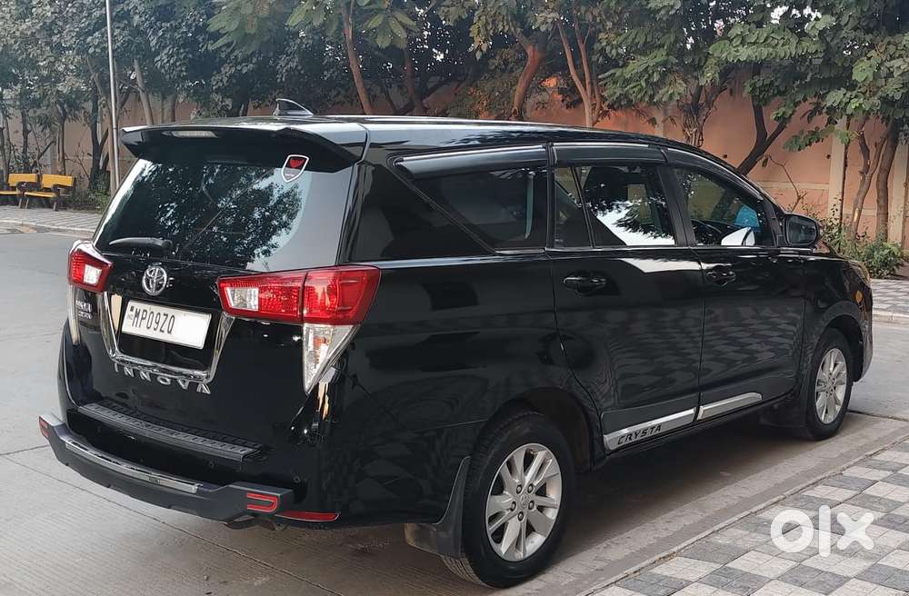 Toyota Innova Crysta 2.4 G Mt 7 Str, 2023, Diesel
