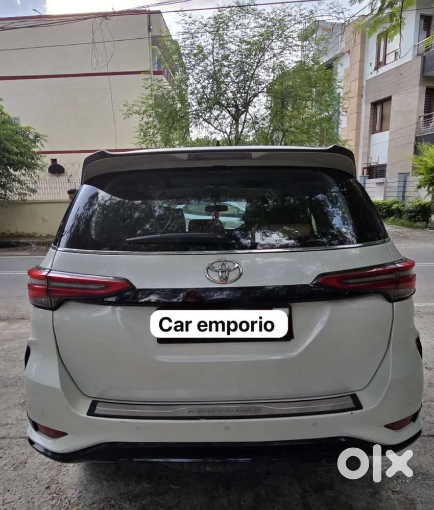Toyota Fortuner Legender, 2022, Diesel