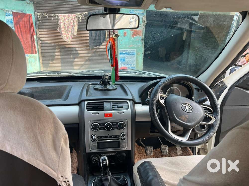 Tata Safari Storme 2015 Car