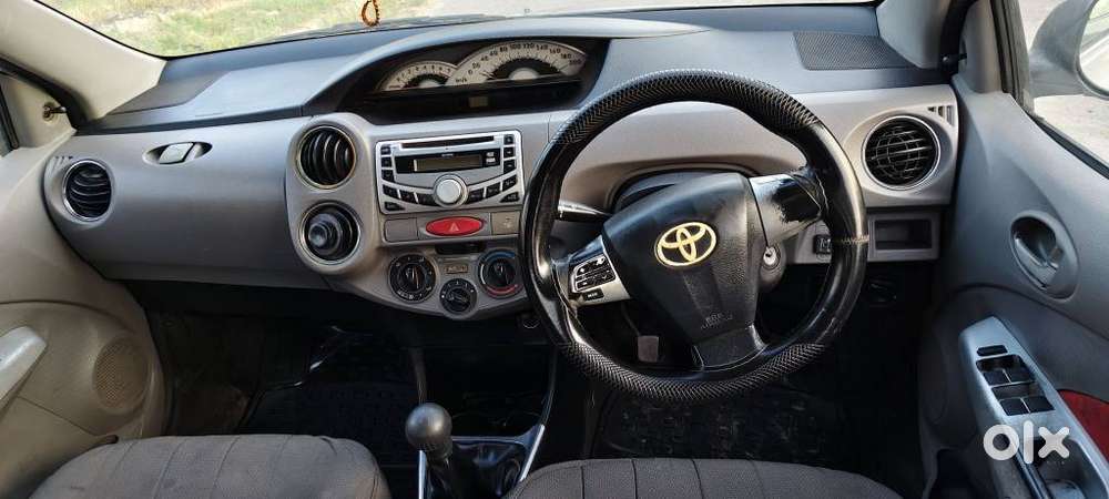 Toyota Etios 2010-2012 Vx, 2011, Cng & Hybrids