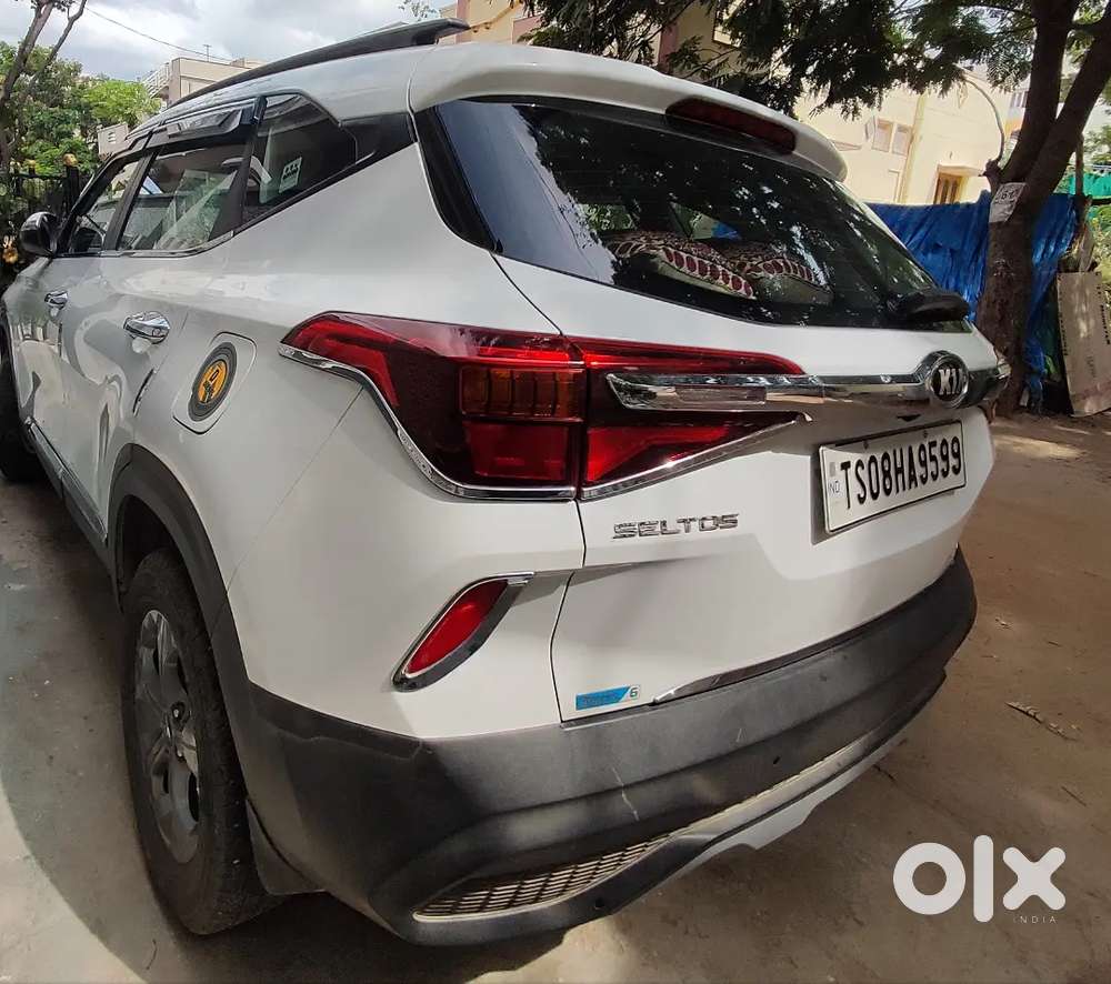 Kia Seltos 2020 Diesel White Color 105000 Km Driven