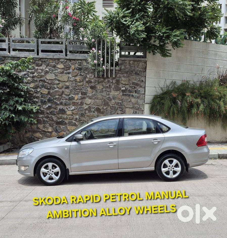 Skoda Rapid 1.6 Mpi Ambition, 2015, Petrol