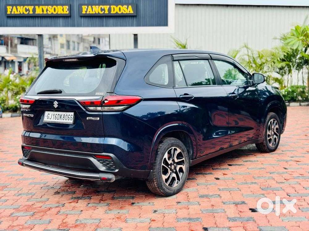 Maruti Suzuki Invicto Zeta Plus 8str, 2023, Petrol