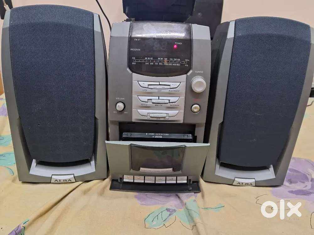 Alba micro music system cassette , cd, fm radio