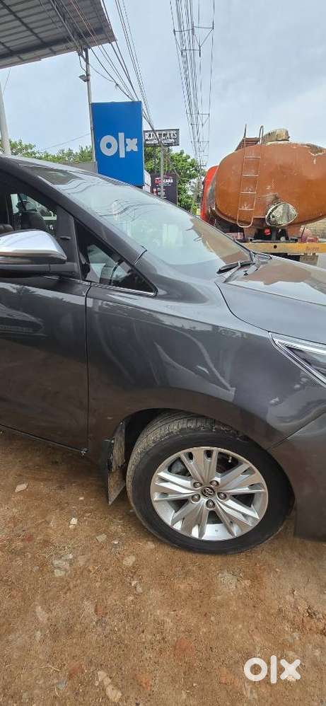 Toyota Innova Crysta 2.8z Automatic, 2018, Diesel