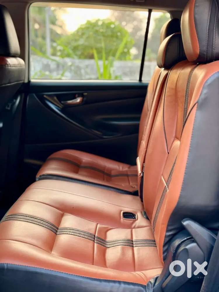 Toyota Innova Crysta 2023 Diesel 140000 Km Driven