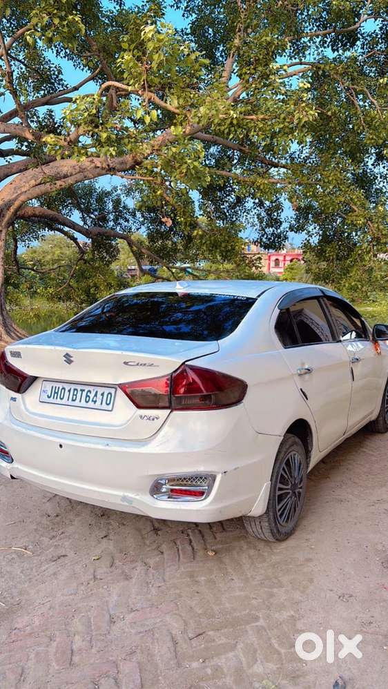 Ciaz Maruti Suzuki 2015{last}