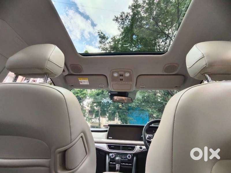 Mahindra Xuv700 2.2 Ax 7 Diesel At Luxury Pack Str, 2022, Diesel