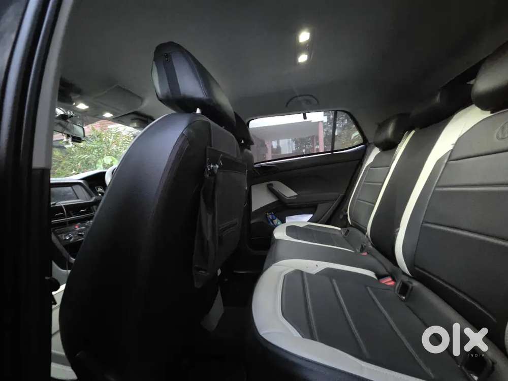 Volkswagen Taigun 2022 Petrol 26500 Km Driven / Extended Warranty 2028